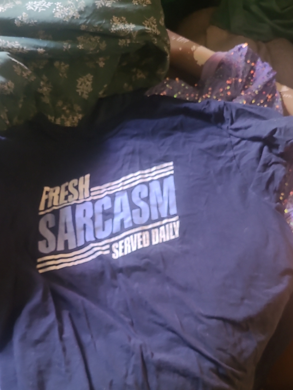 Graphic Tee "Fresh Sarcasm Served Daily" - Navy